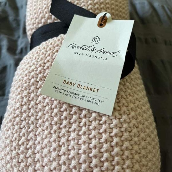 Scalloped Trim Knit Baby Blanket Beige - Hearth & Hand™ with Magnolia - Picture 3 of 5